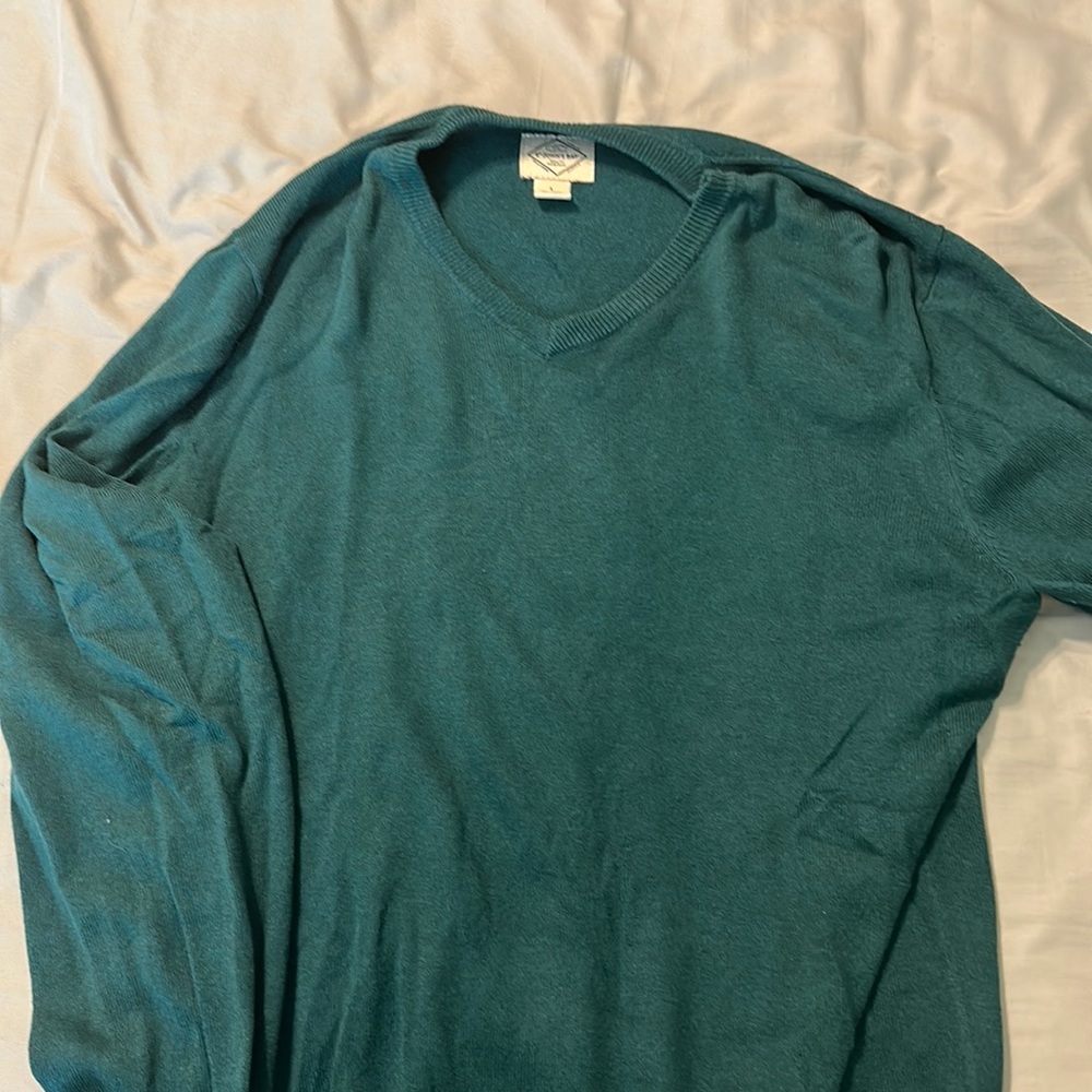 Men’s light sweater